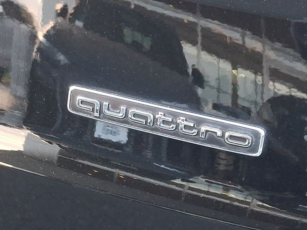 Thumbnail: 2023 Audi Q3 - 30
