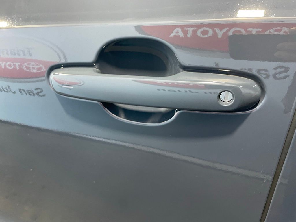 Thumbnail: 2026 Toyota Grand Highlander - 16