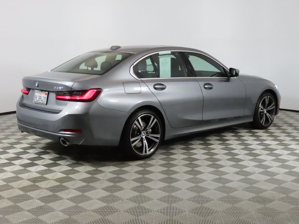 Thumbnail: 2024 BMW 3 Series - 5