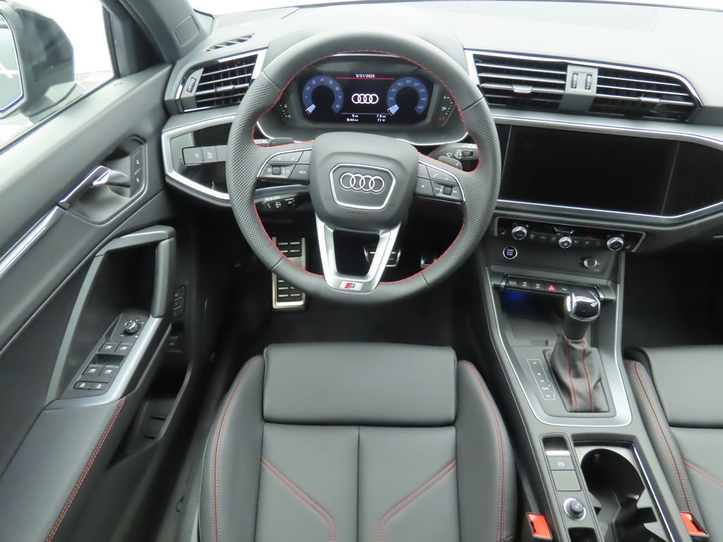 2025 Audi Q3  10
