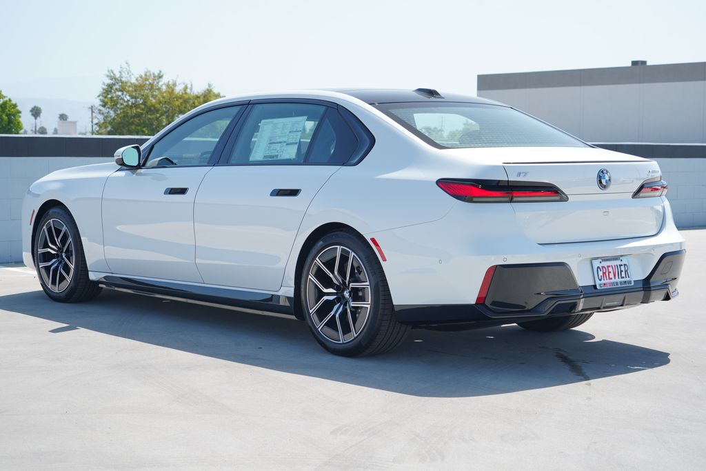Thumbnail: 2026 BMW i7 - 7