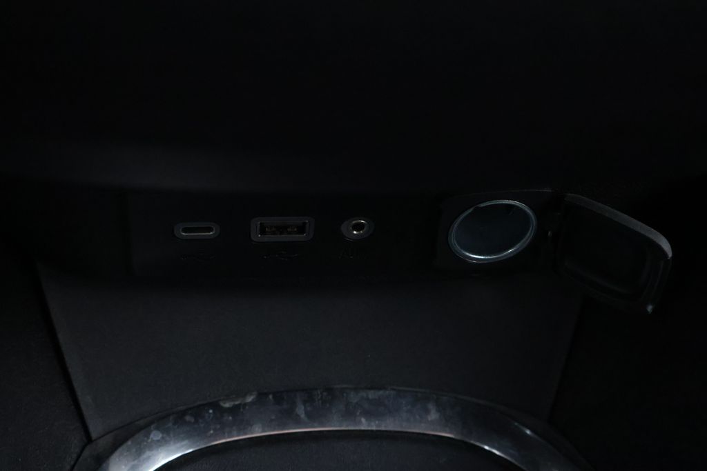 Thumbnail: 2023 Chevrolet Malibu - 28