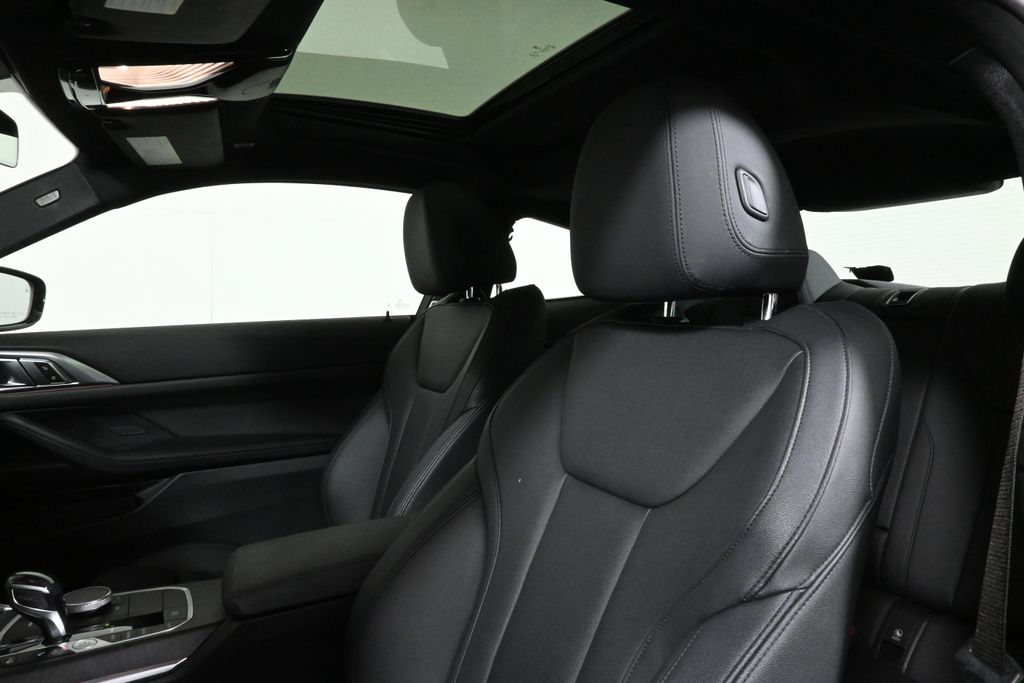 Thumbnail: 2021 BMW 4 Series - 16