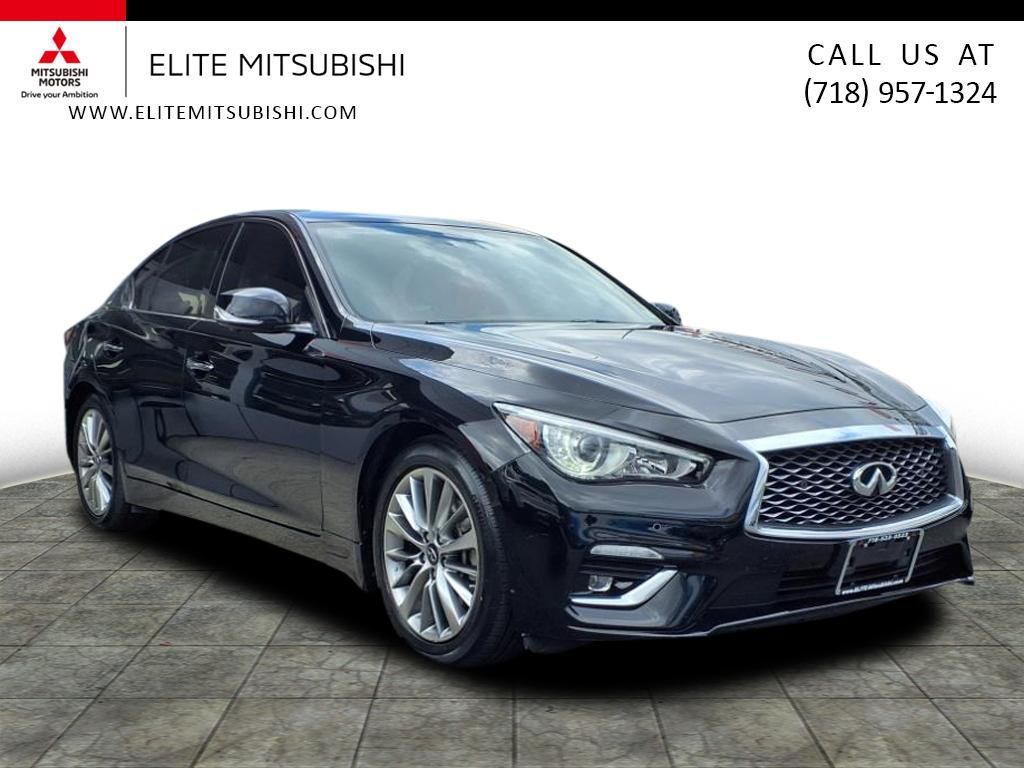 2022 Infiniti Q50 LUXE photo 3