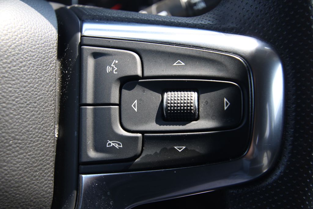 Used 2025 Chevrolet Blazer SUV