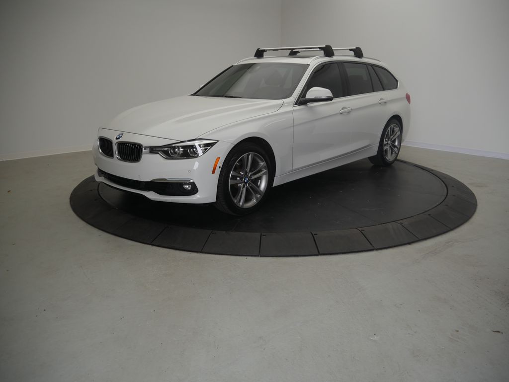 Thumbnail: 2019 BMW 3 Series - 1
