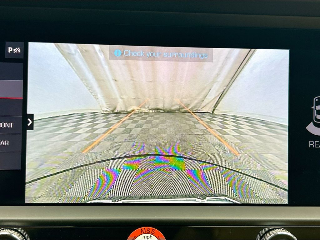 Thumbnail: 2026 Porsche Macan - 18