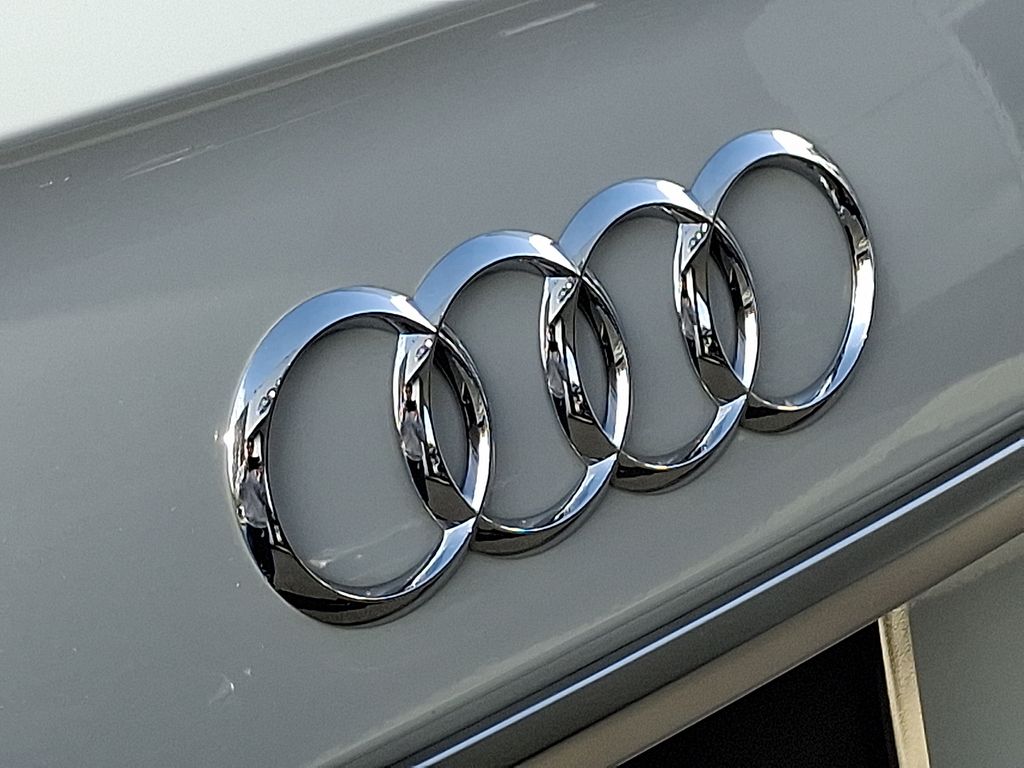 Thumbnail: 2025 Audi Q5 - 29