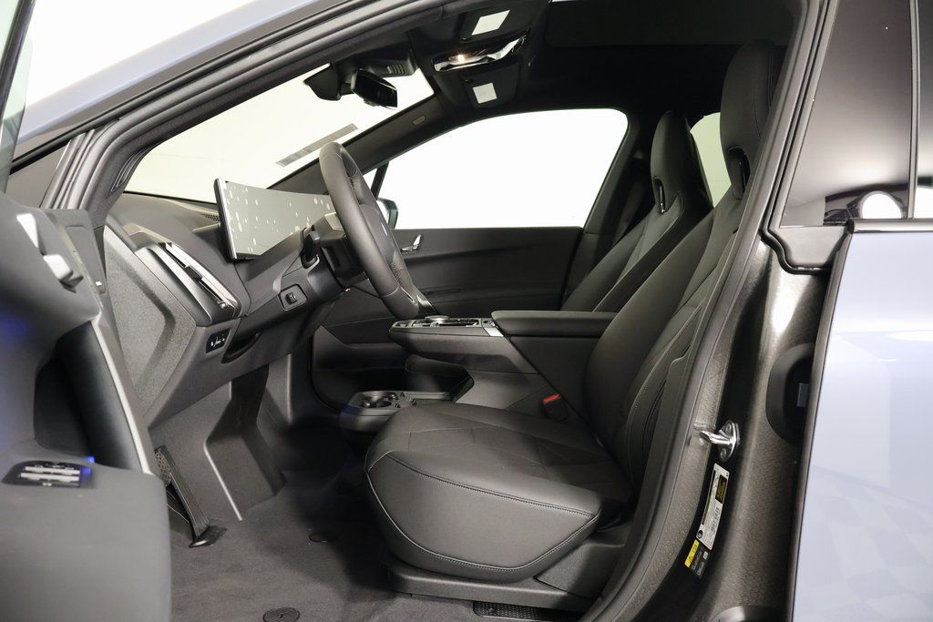 2025 BMW iX xDrive50 5