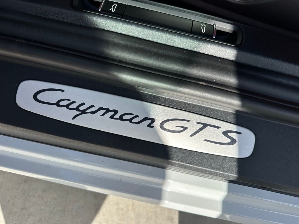 Thumbnail: 2025 Porsche 718 Cayman - 22