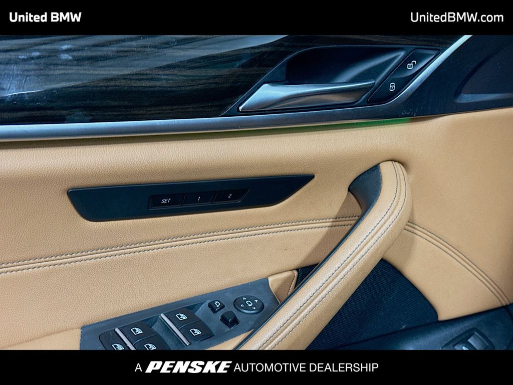 Thumbnail: 2021 BMW 5 Series - 3