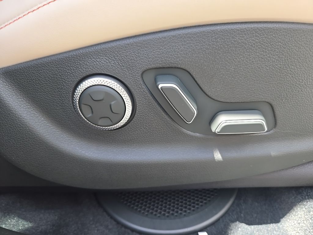 2025 Genesis GV80 3.5T 23