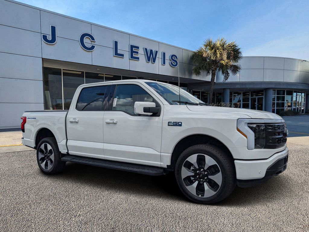 2025 Ford F-150 Lightning Platinum