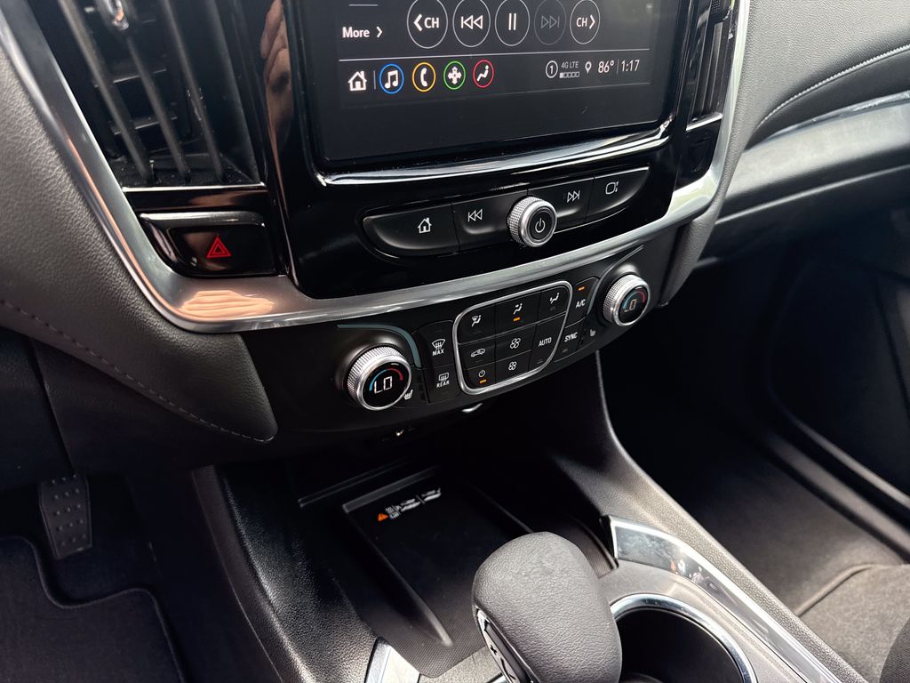 Used 2023 Chevrolet Traverse SUV