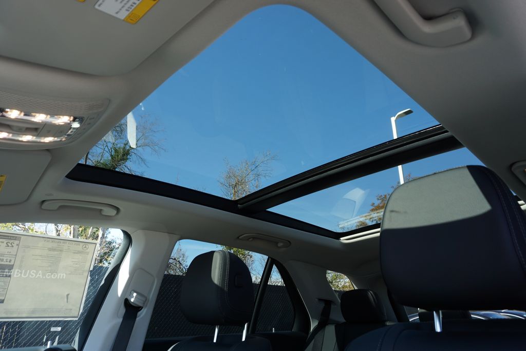 Thumbnail: 2026 Mercedes-Benz GLE - 12