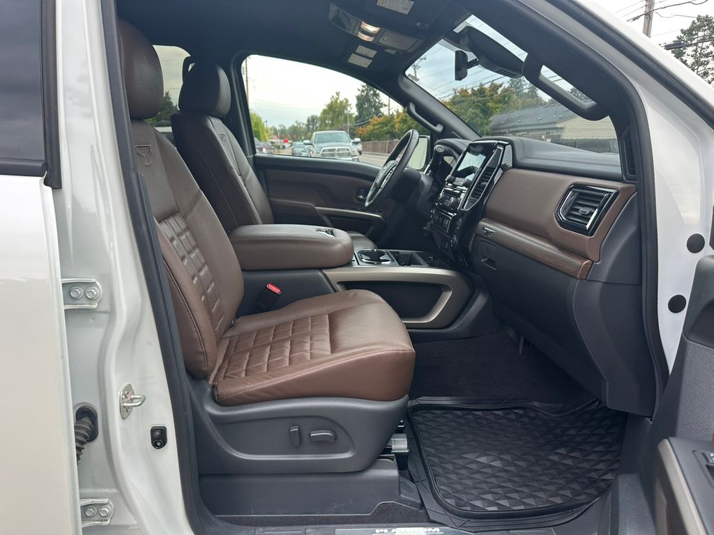 2023 Nissan Titan Platinum Reserve