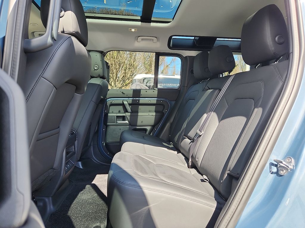 Thumbnail: 2025 Land Rover Defender - 10