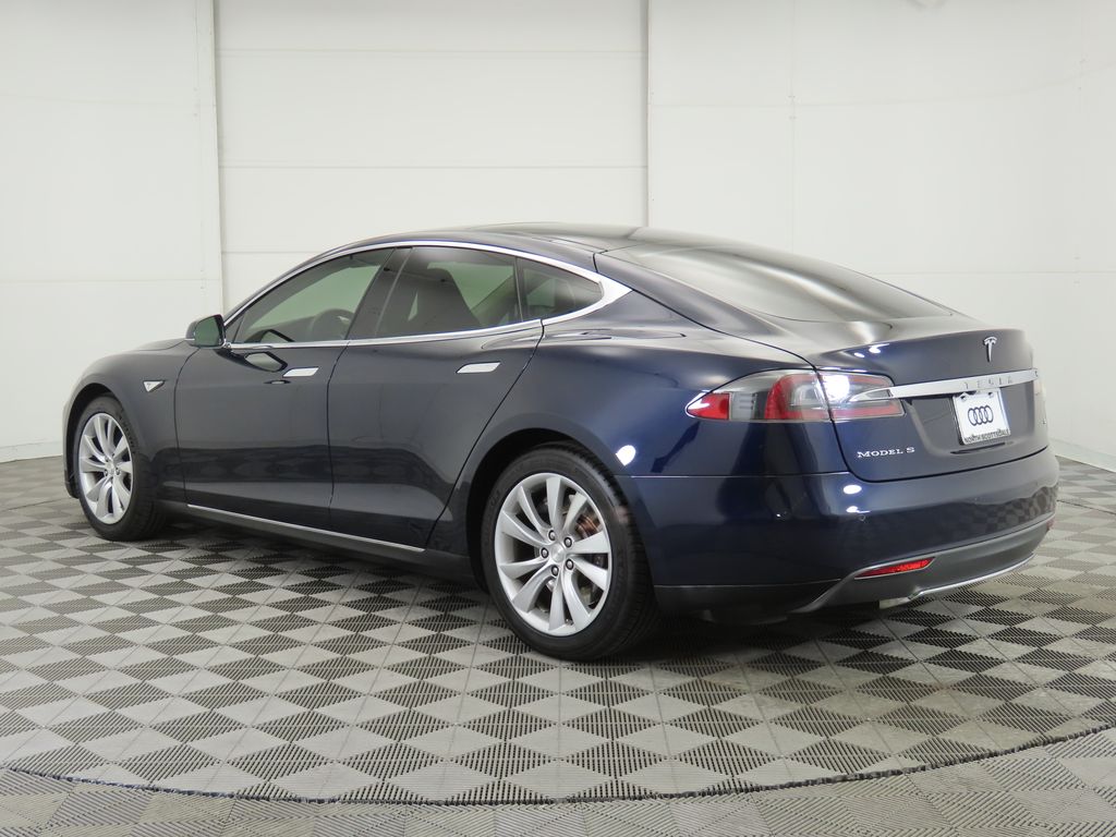 2014 Tesla Model S  7