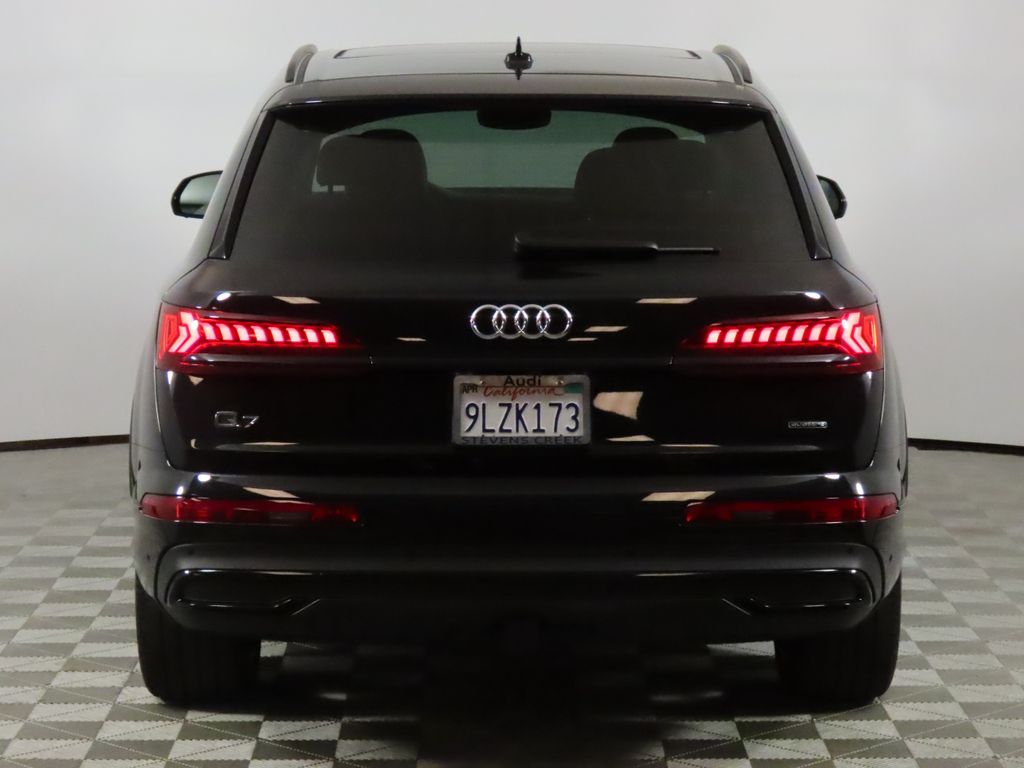 Thumbnail: 2024 Audi Q7 - 4