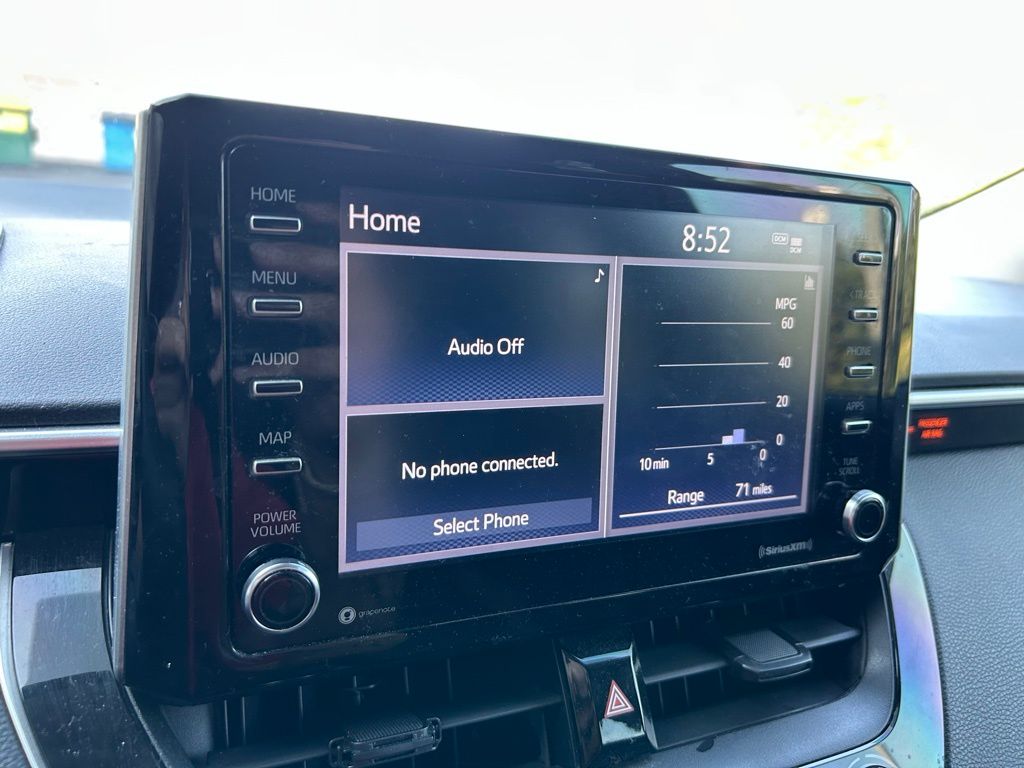 2021 Toyota Corolla LE 23