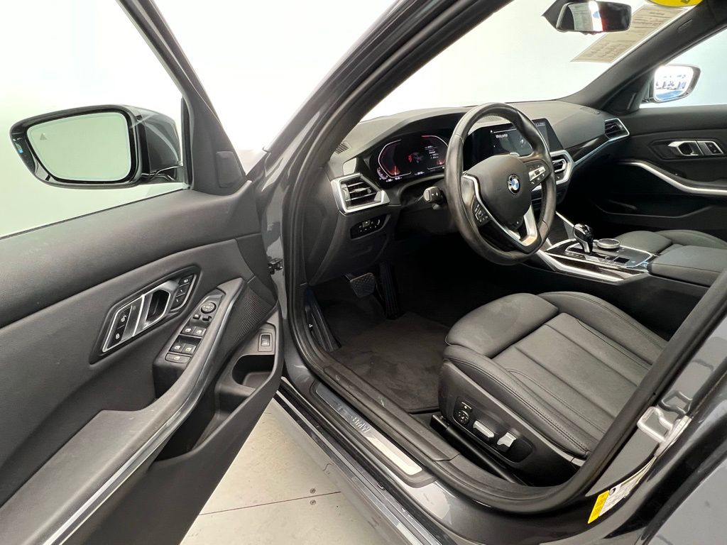 Thumbnail: 2020 BMW 3 Series - 22