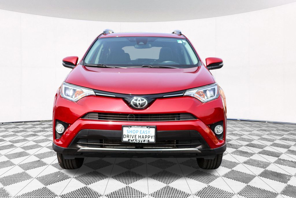 2018 Toyota RAV4 XLE 6