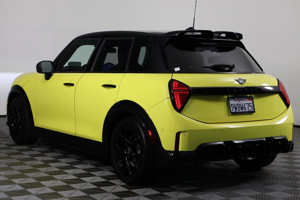 Thumbnail: 2026 MINI Cooper - 6