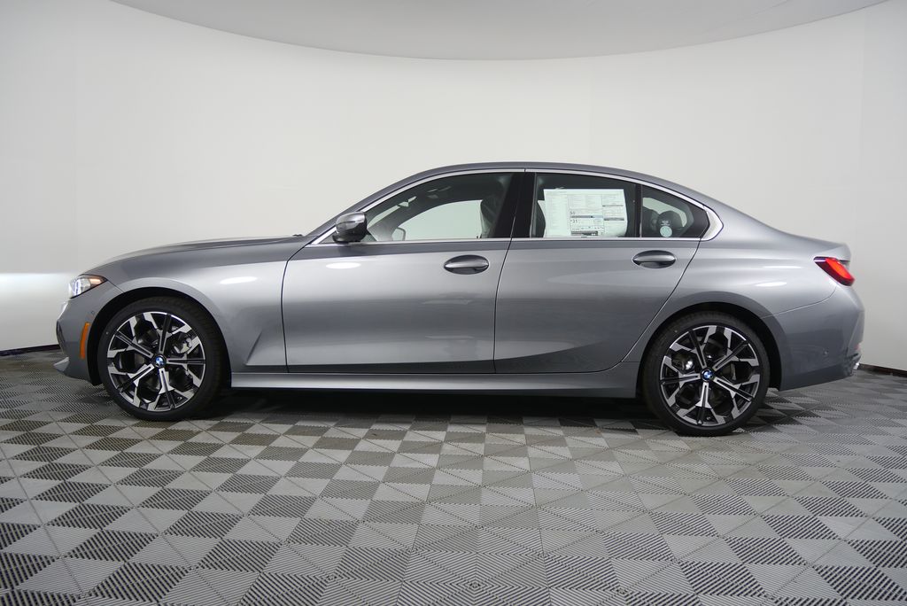 Thumbnail: 2026 BMW 3 Series - 6