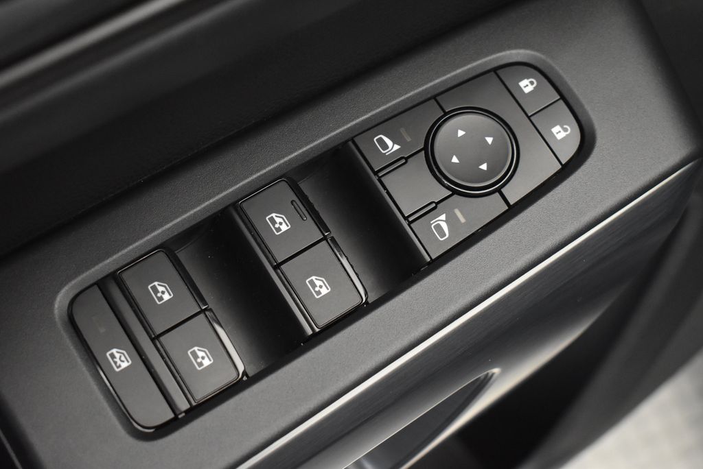 Thumbnail: 2023 Nissan Pathfinder - 14