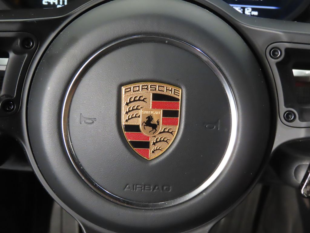 Thumbnail: 2018 Porsche 911 - 20