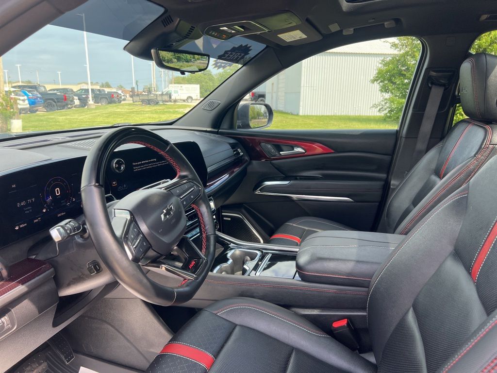 Used 2024 Chevrolet Traverse SUV