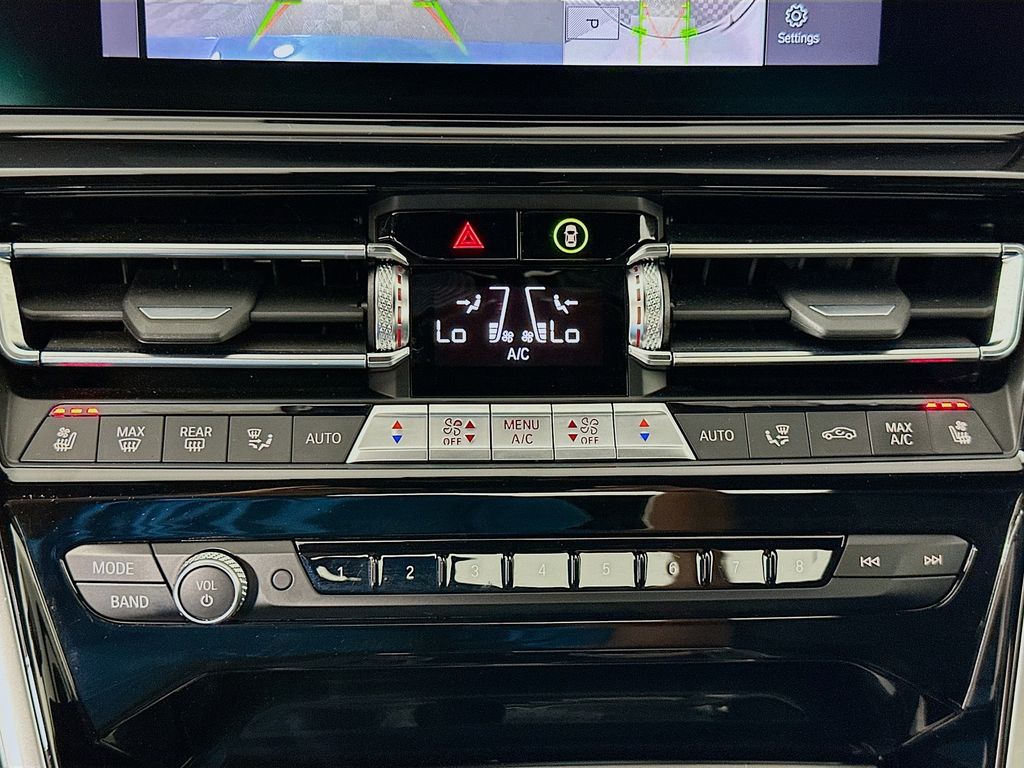 Thumbnail: 2022 BMW 8 Series - 16