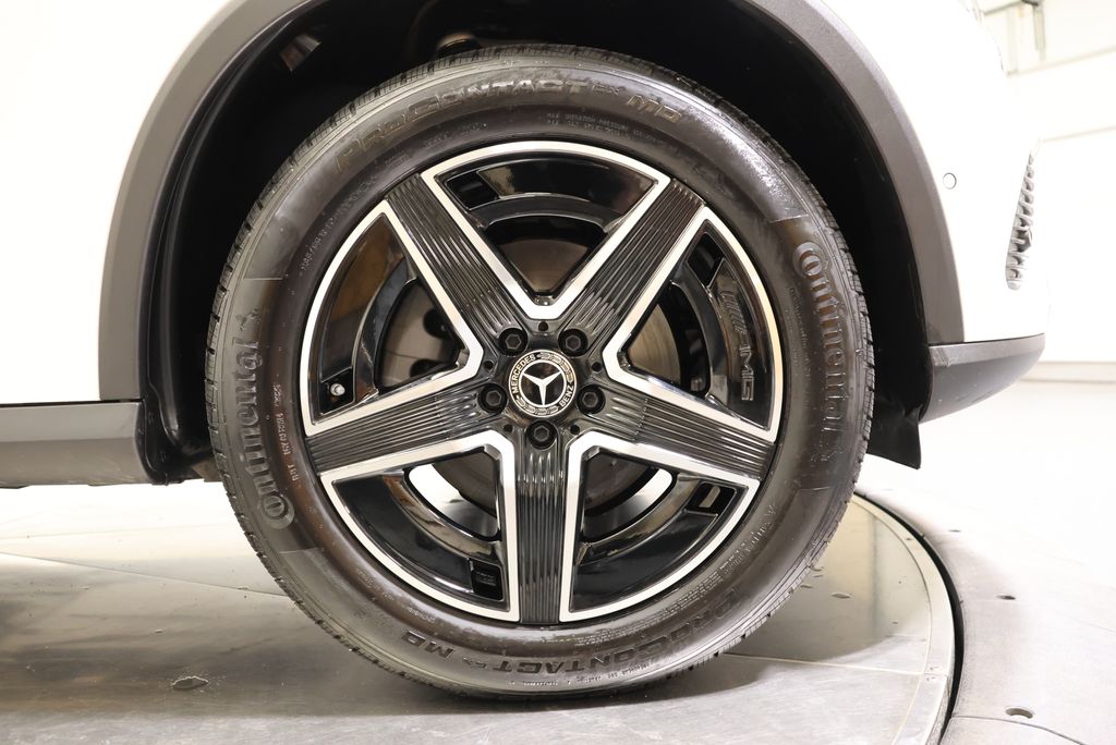 Thumbnail: 2026 Mercedes-Benz GLC - 13