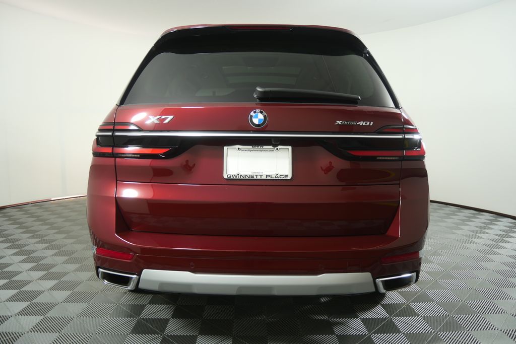 Thumbnail: 2026 BMW X7 - 4
