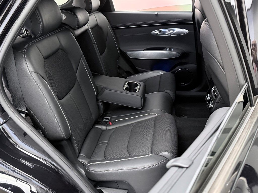 Thumbnail: 2024 Genesis GV70 - 23