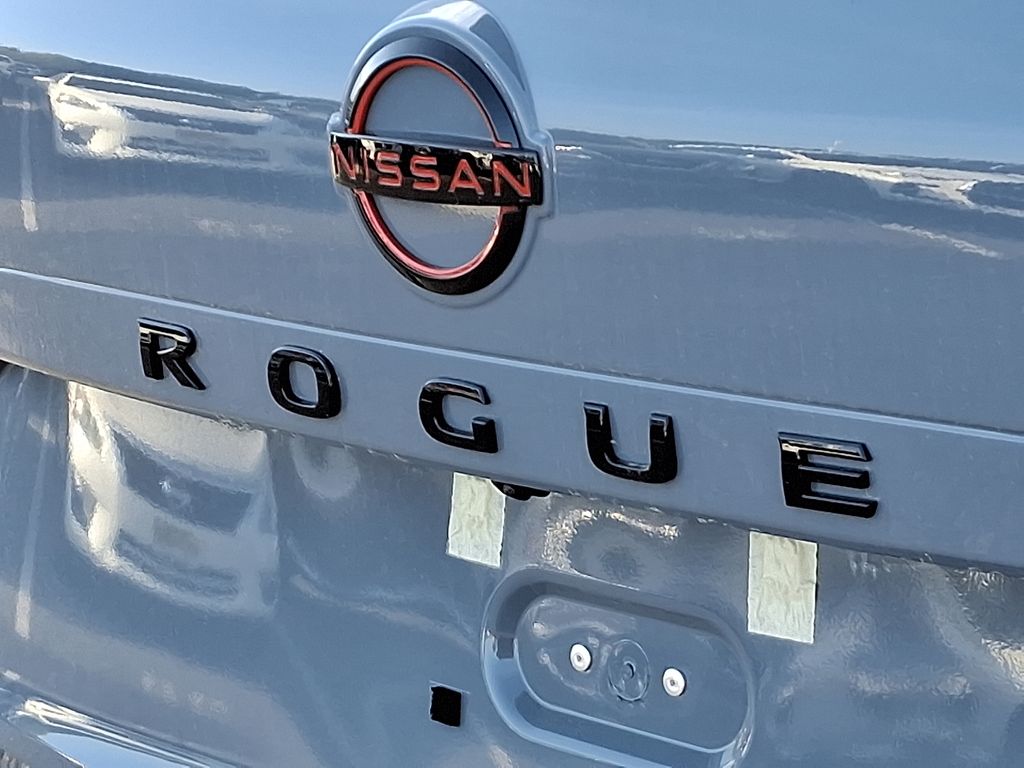 2025 Nissan Rogue Rock Creek 11