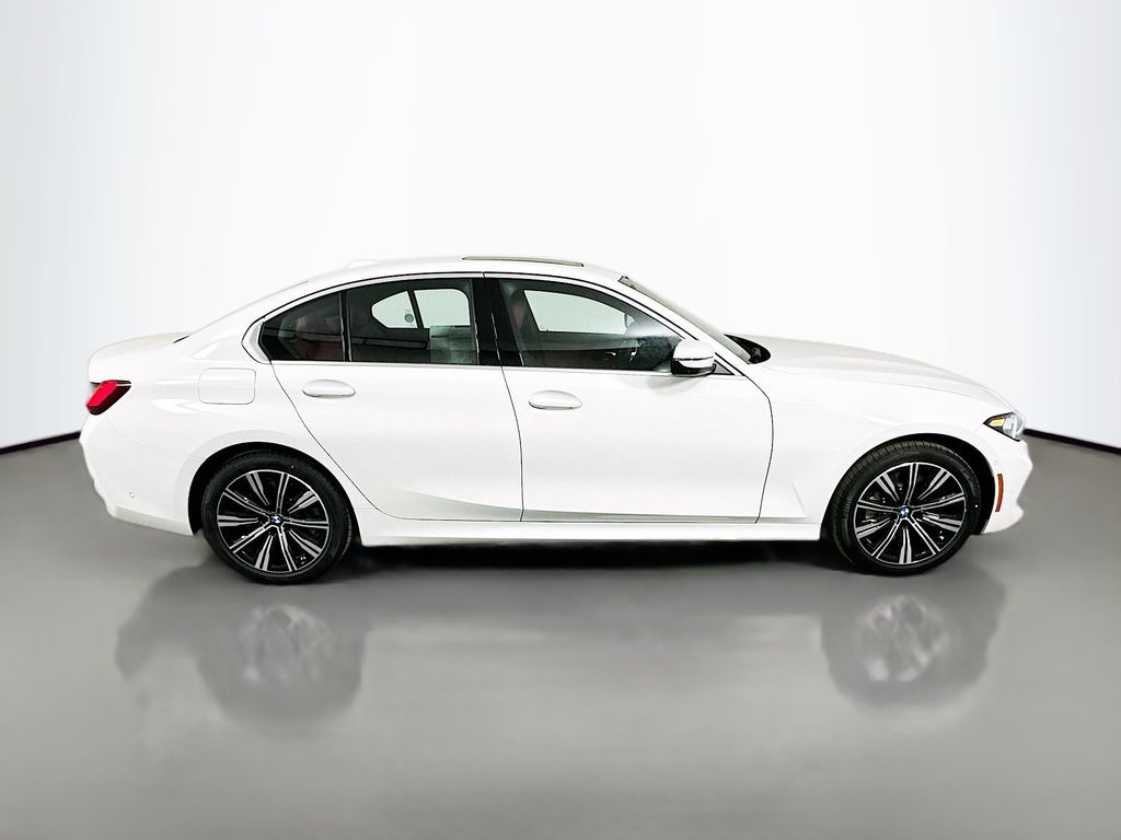 Thumbnail: 2026 BMW 3 Series - 4