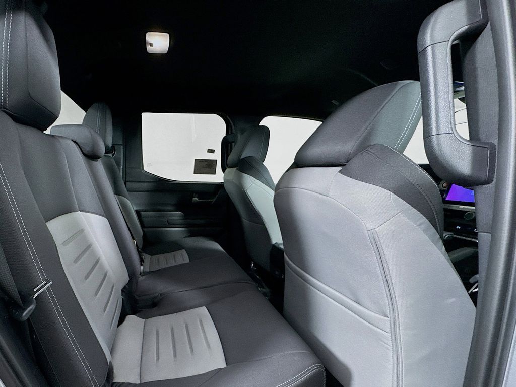 2025 Toyota Tacoma TRD Off Road - Photo 19