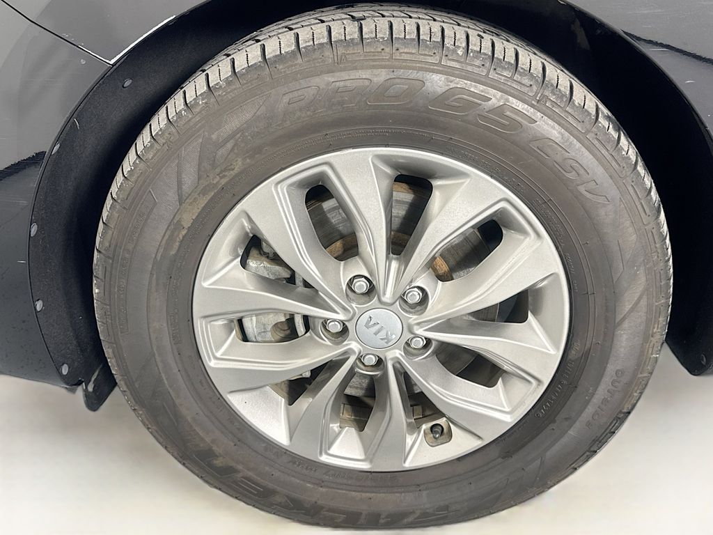 Used Car 2020 Kia Sedona  Lx For Sale Under $20,000 In Austin, Texas