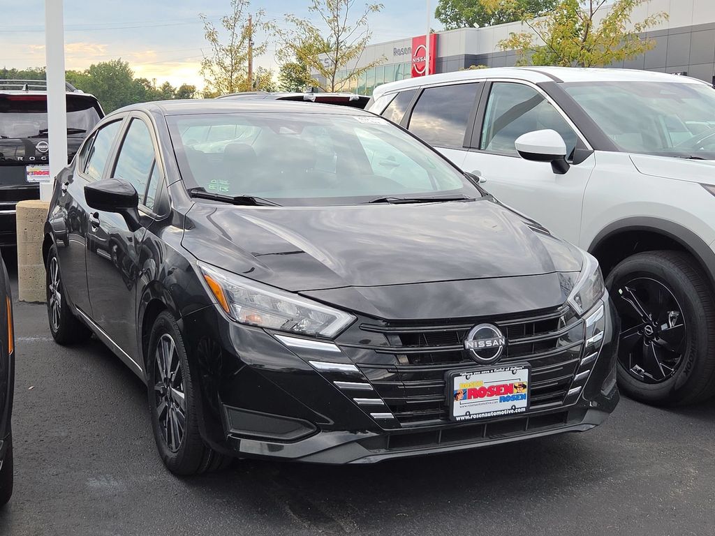 Super Black Metallic 2025 Nissan Versa Sedan Front-Wheel Drive Continuously Variable Transmission