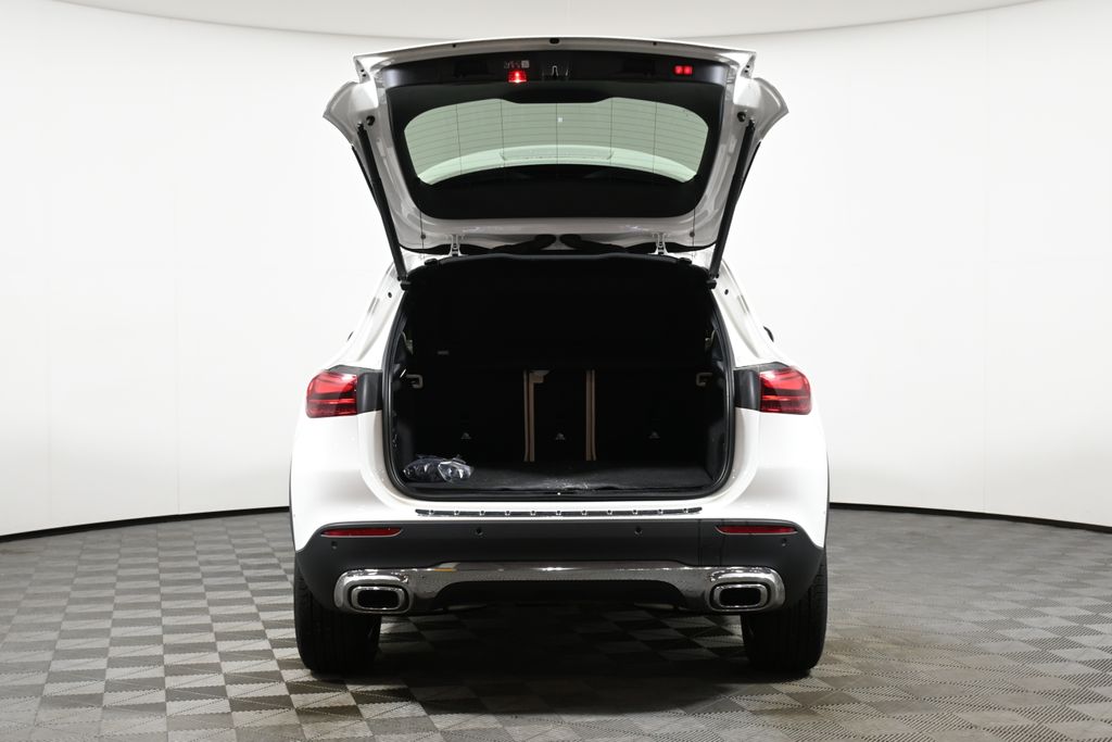 2025 Mercedes-Benz GLA 250 4MATIC 31