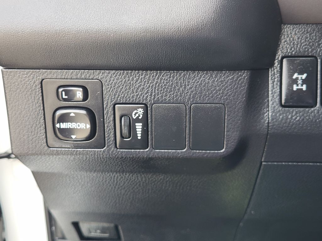 2016 Toyota RAV4 XLE White at Baytown Hyundai