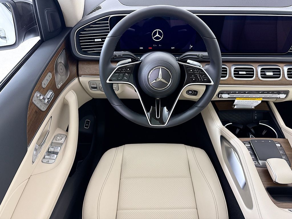 Thumbnail: 2026 Mercedes-Benz GLE - 10