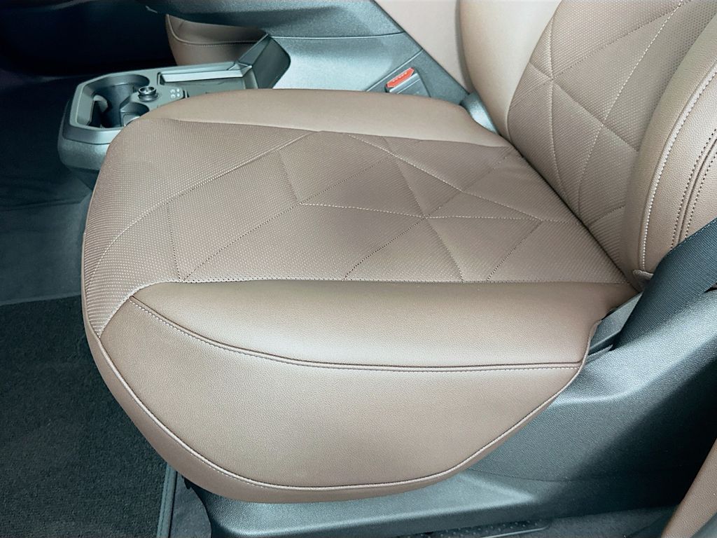 Thumbnail: 2026 BMW iX - 20