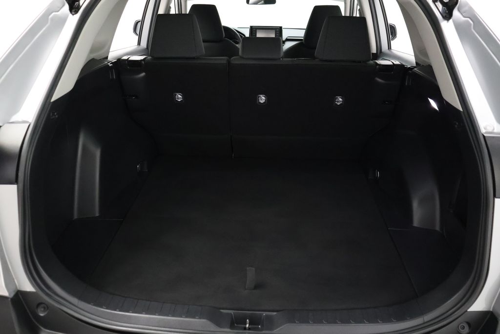 Thumbnail: 2022 Toyota RAV4 - 22