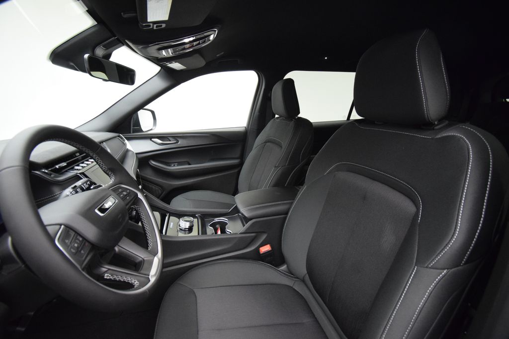 new 2026 Jeep Grand Cherokee L car, priced at $39,972
