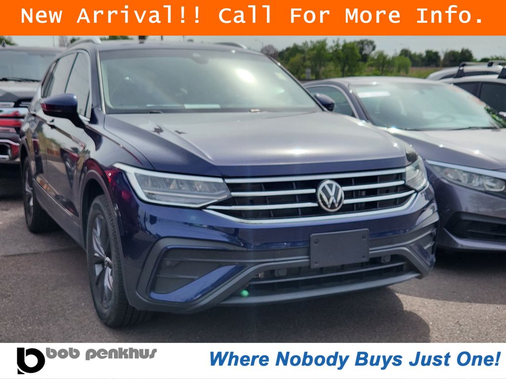 2023 Volkswagen Tiguan 2.0T SE 4Motion's photo