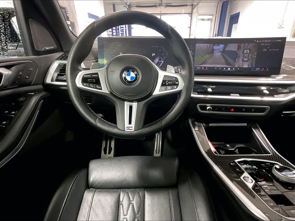 2025 BMW X5 — photo 17