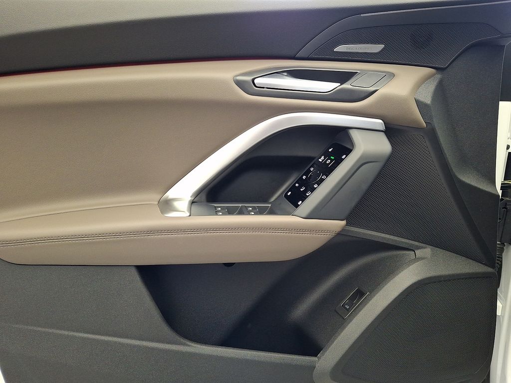 Thumbnail: 2026 Audi Q5 - 8