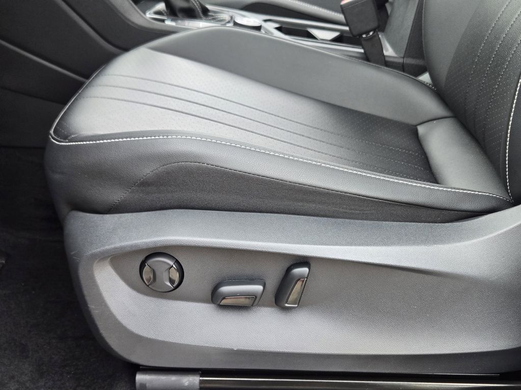 used 2024 Volkswagen Tiguan car, priced at $27,994